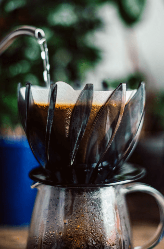 Pour Over & Handbrygg: ta kontroll över smaken