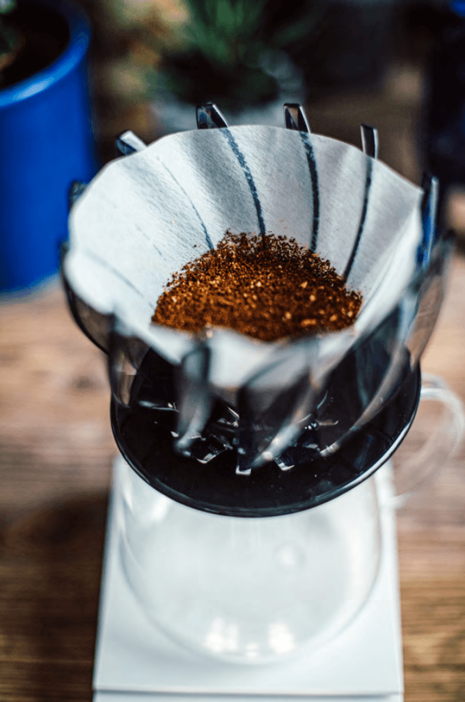 Hario V60 Suiren Dripper: Bemästra variablerna i din bryggning